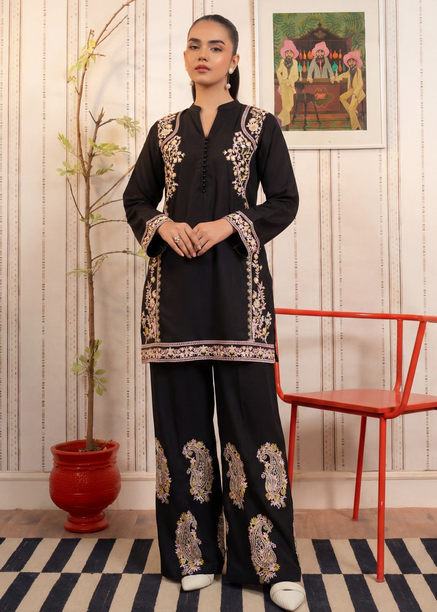 Embroidered Lawn Flapper Suit – Black, Summer Wear