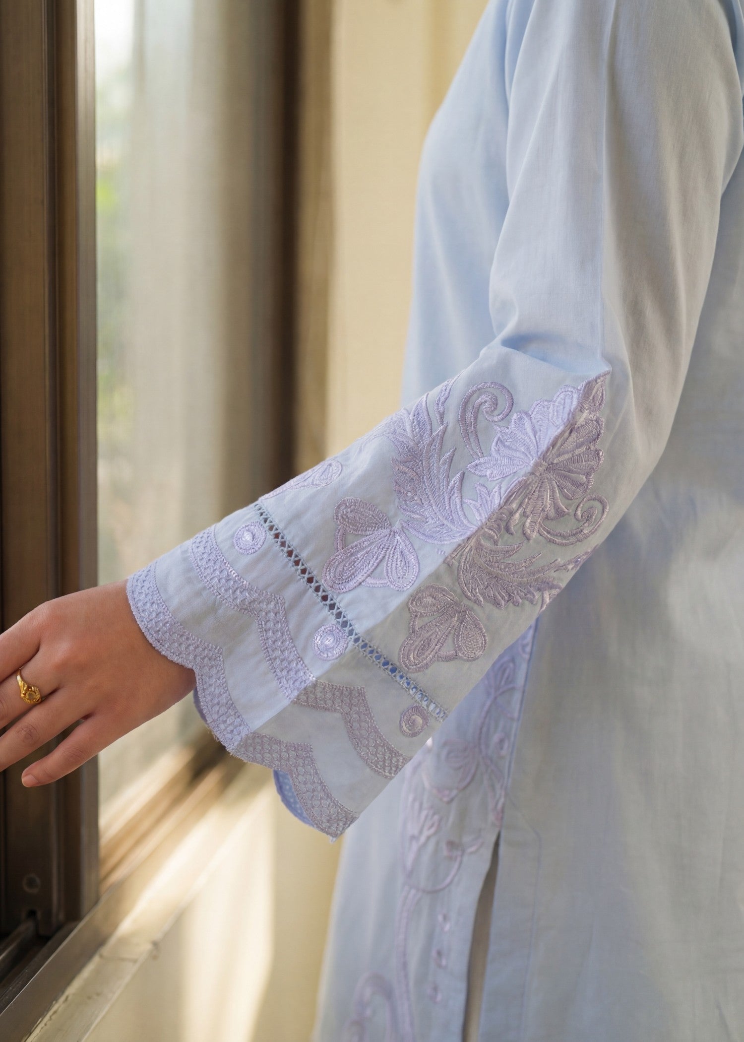 Embroidered Lawn 3-Piece Suit – Blue, Voile Dupatta
