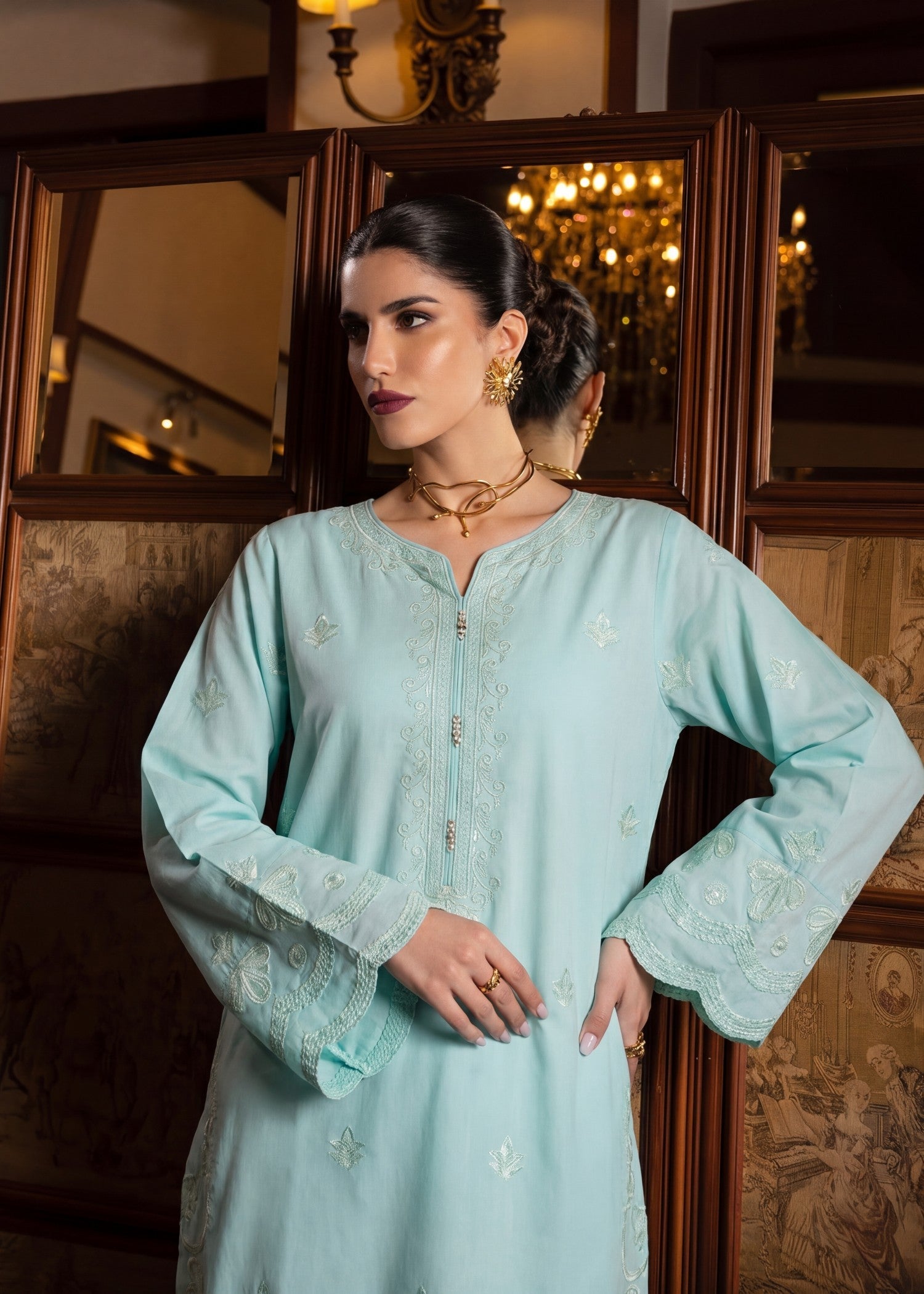 Embroidered Lawn 3-Piece Suit – Cyan, Voile Dupatta