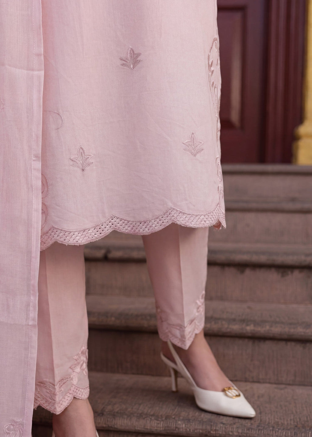 Embroidered Lawn 3-Piece Suit – Pink, Voile Dupatta