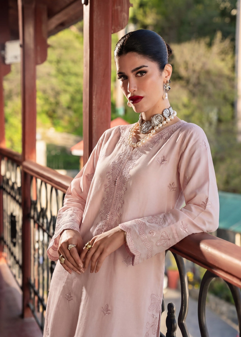 Embroidered Lawn 3-Piece Suit – Pink, Voile Dupatta