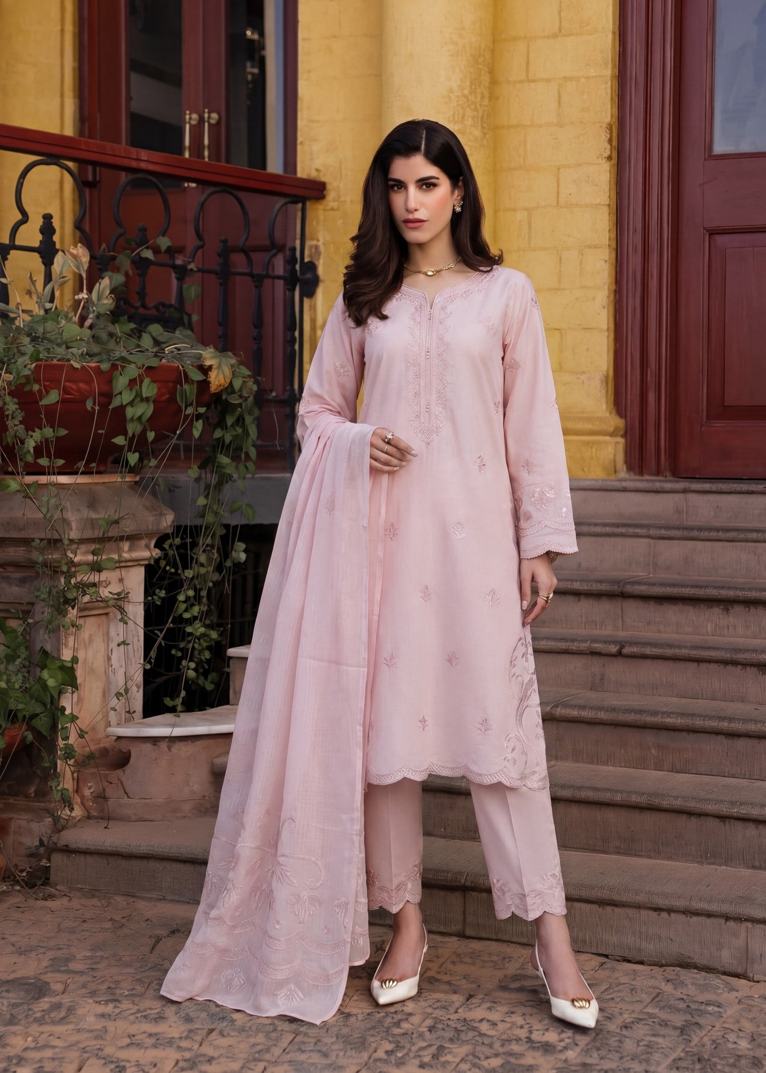 Embroidered Lawn 3-Piece Suit – Pink, Voile Dupatta