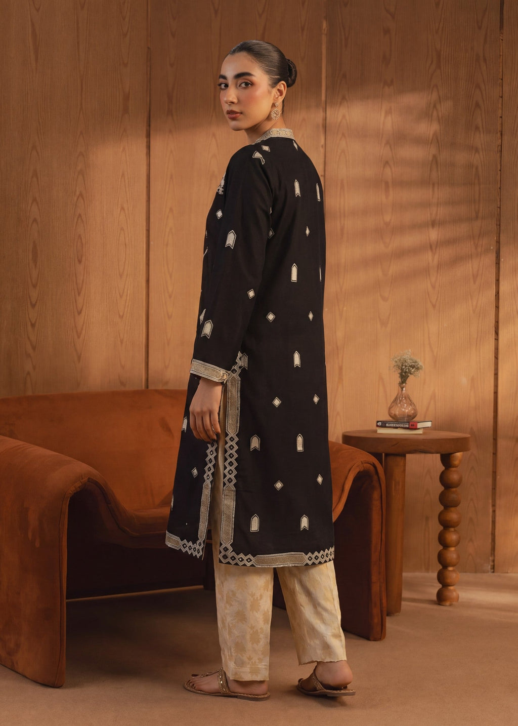 Embroidered Khaddar Shirt, Jacquard Trouser Suit – Black, Winter Wear