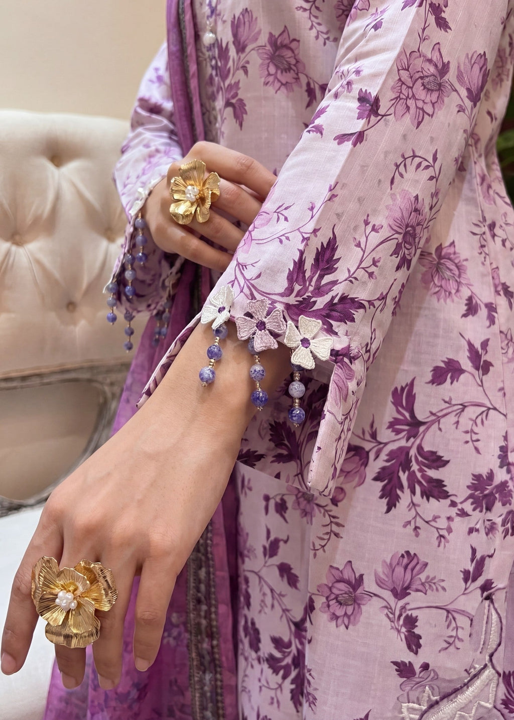 Embroidered Textured Lawn Farshi Shalwar Suit – Purple, Manaar Dupatta
