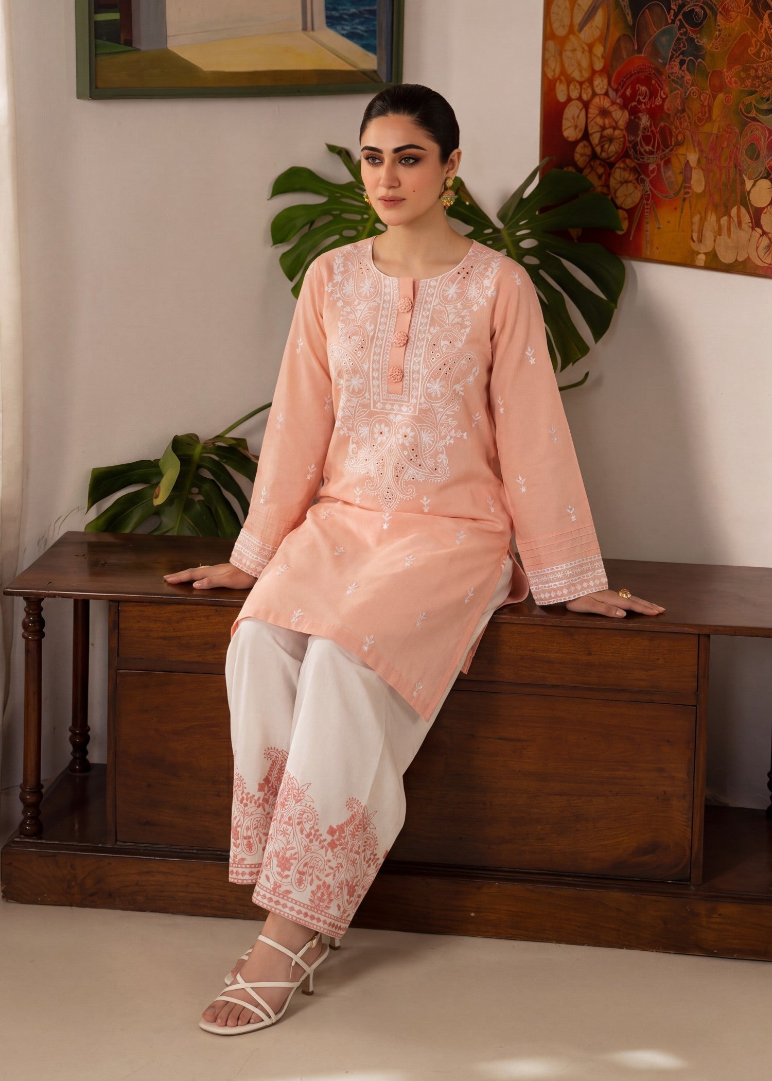 Primary title: Embroidered Lawn 2-Piece Suit – Pink, Summer Wear