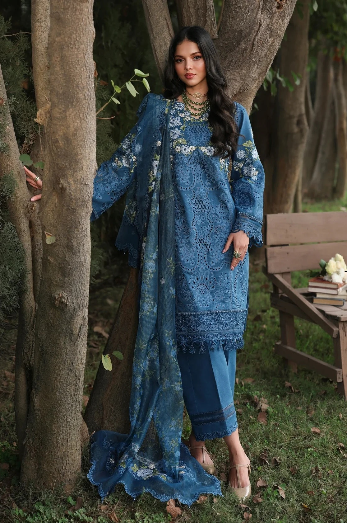 Luxury Festive Lawn Embroidered 3PCS - NY1104