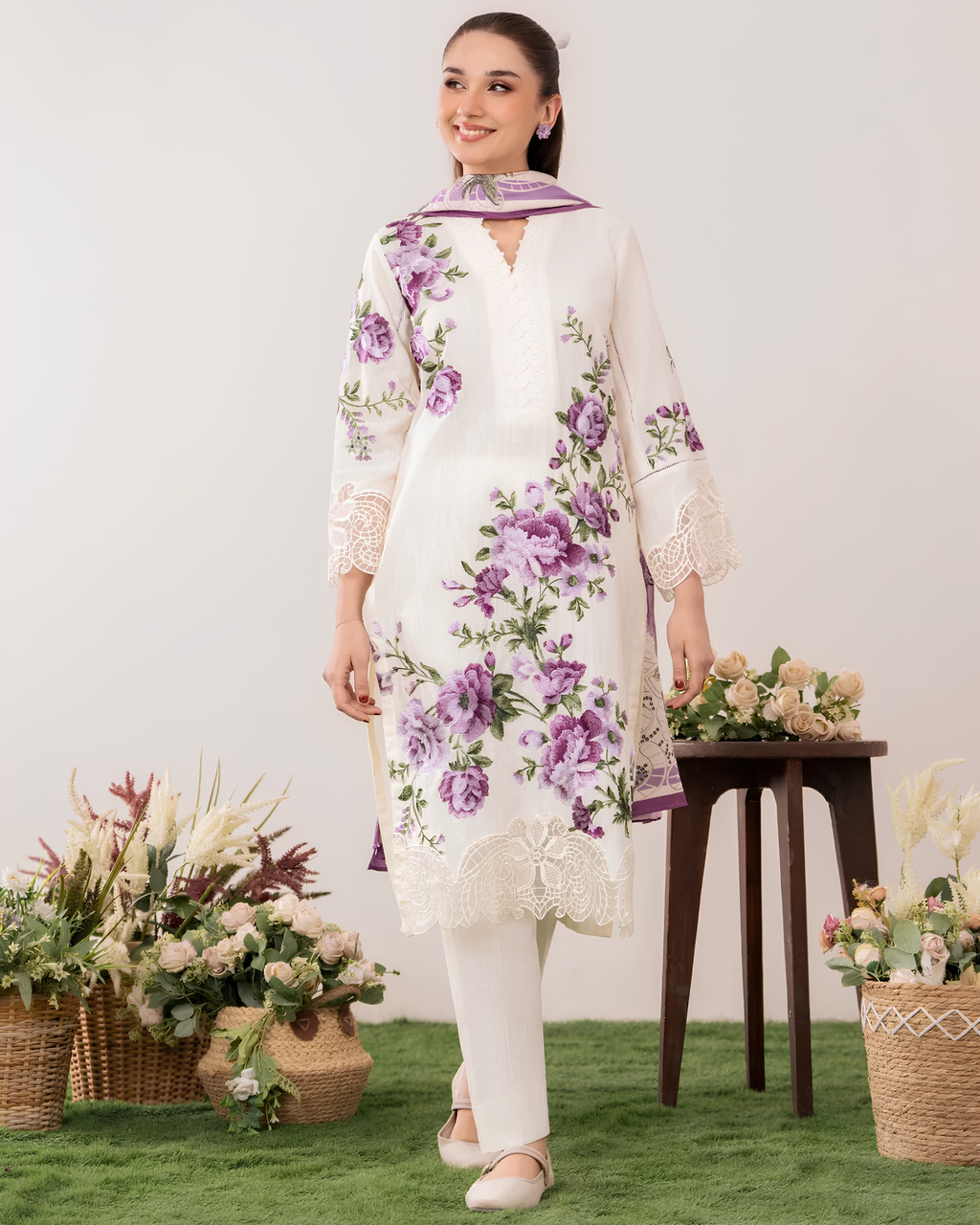 Embroidered Lawn 3-Piece Suit – White with Manaar Dupatta, Summer Daily Wear