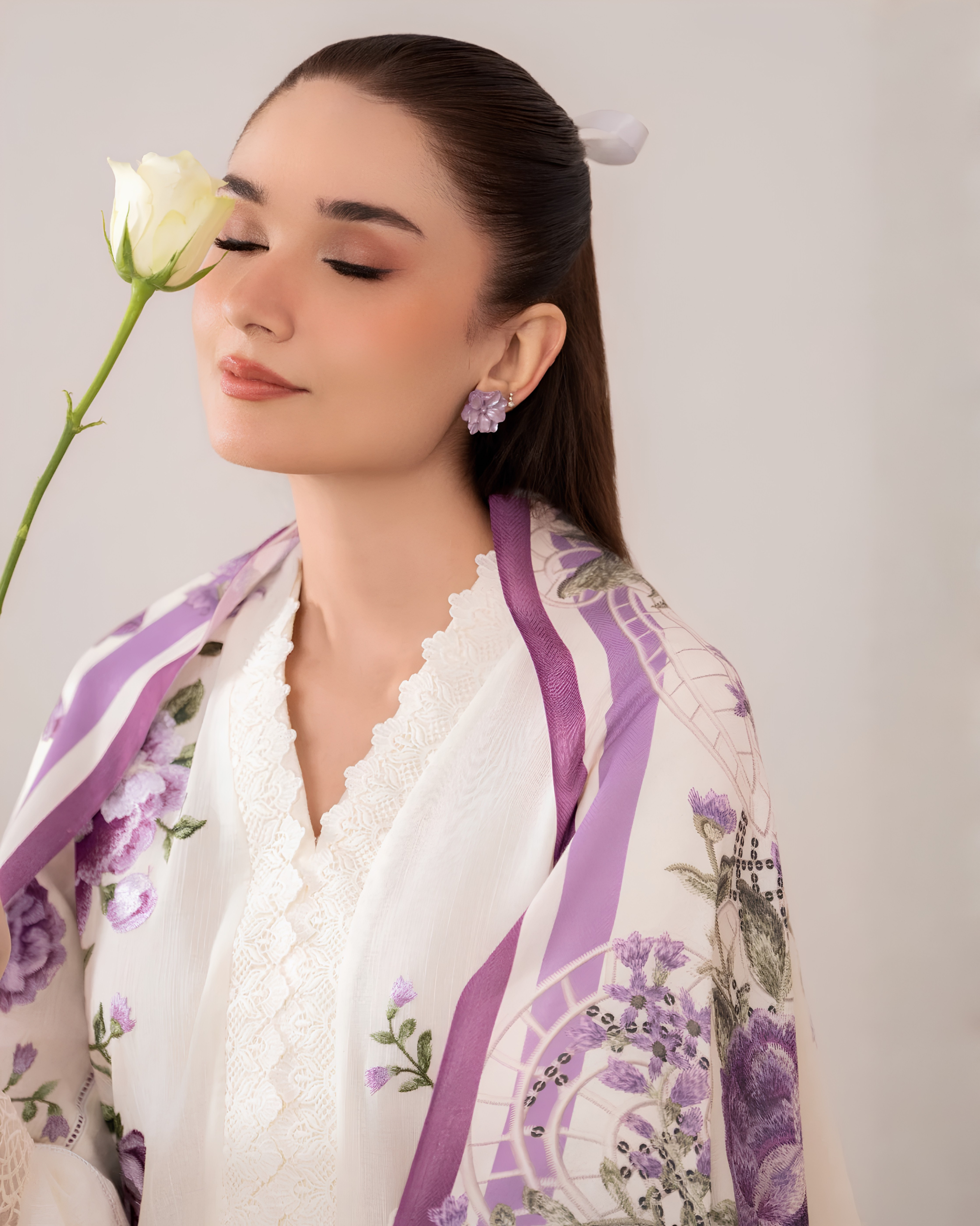 Embroidered Lawn 3-Piece Suit – White with Manaar Dupatta, Summer Daily Wear