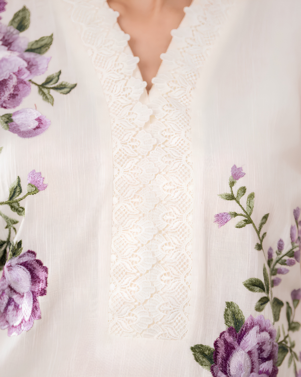 Embroidered Lawn 3-Piece Suit – White with Manaar Dupatta, Summer Daily Wear