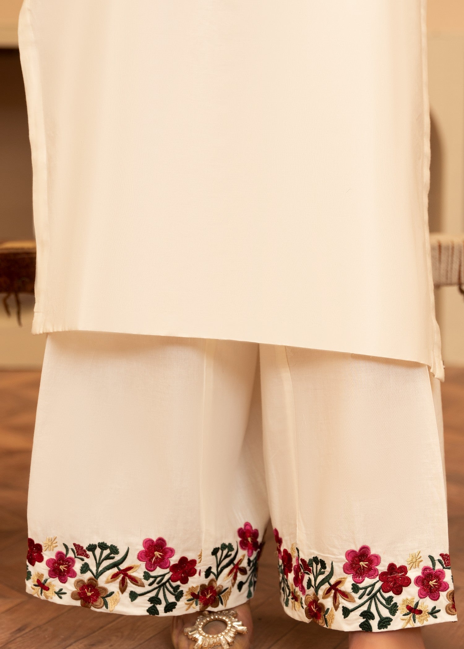Embroidered Lawn Long Kurta 3-Piece Suit – Ivory with Manaar Dupatta, Summer Wear