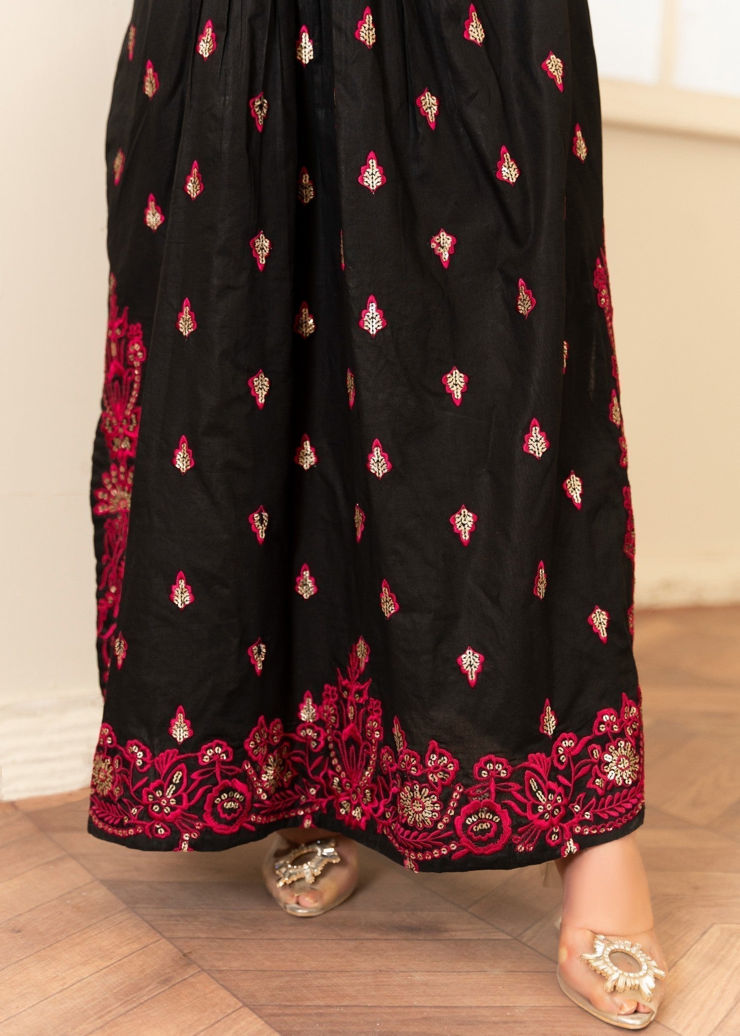 Embroidered Lawn Long Kaftan – Black, Festive Wear