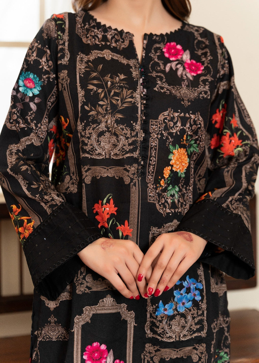 Printed Textured Lawn Straight Kurta 3-Piece Suit – Black, Summer Wear