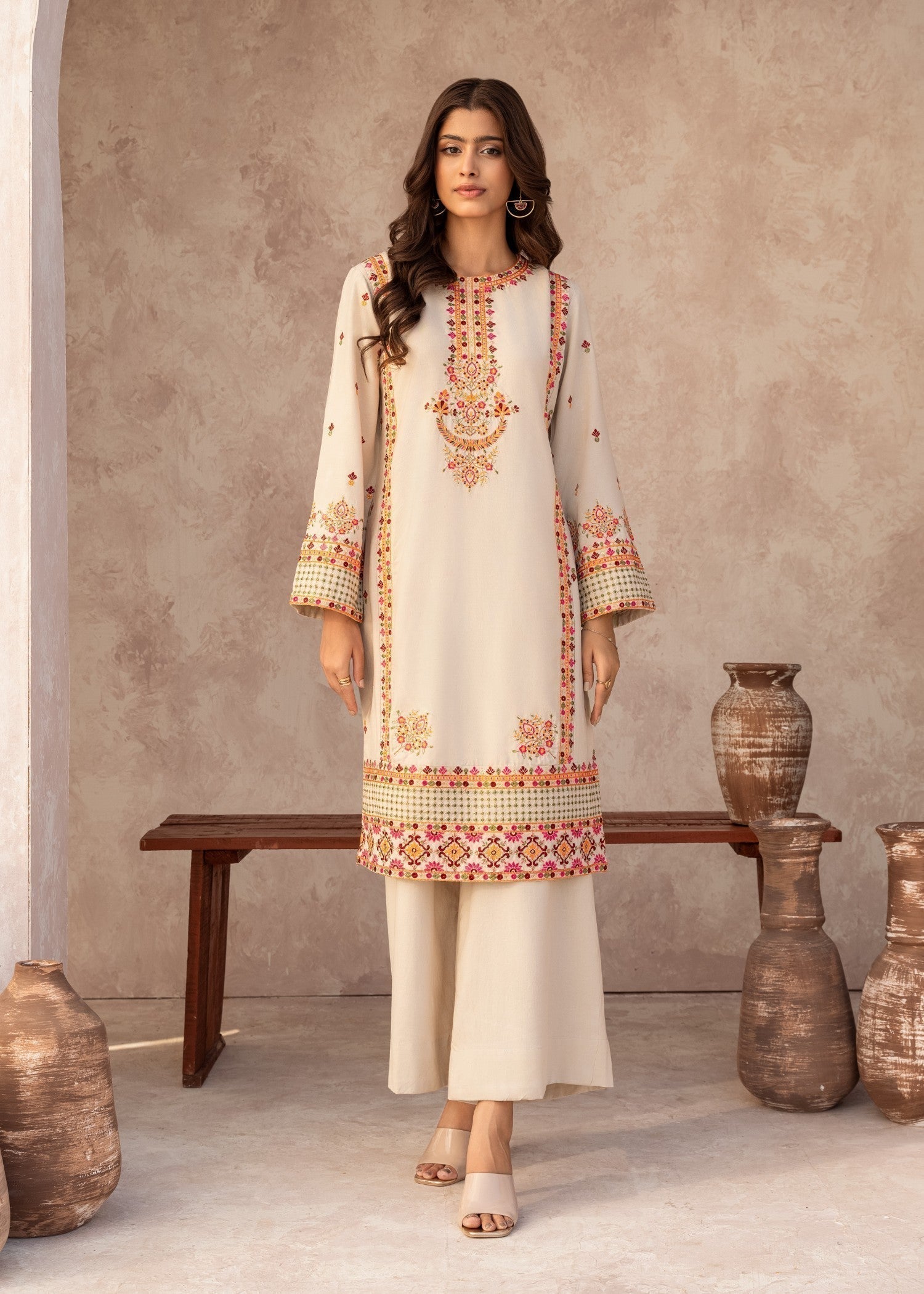 Embroidered Lawn Straight Kurta 2-Piece Suit – Off-White, Summer Wear