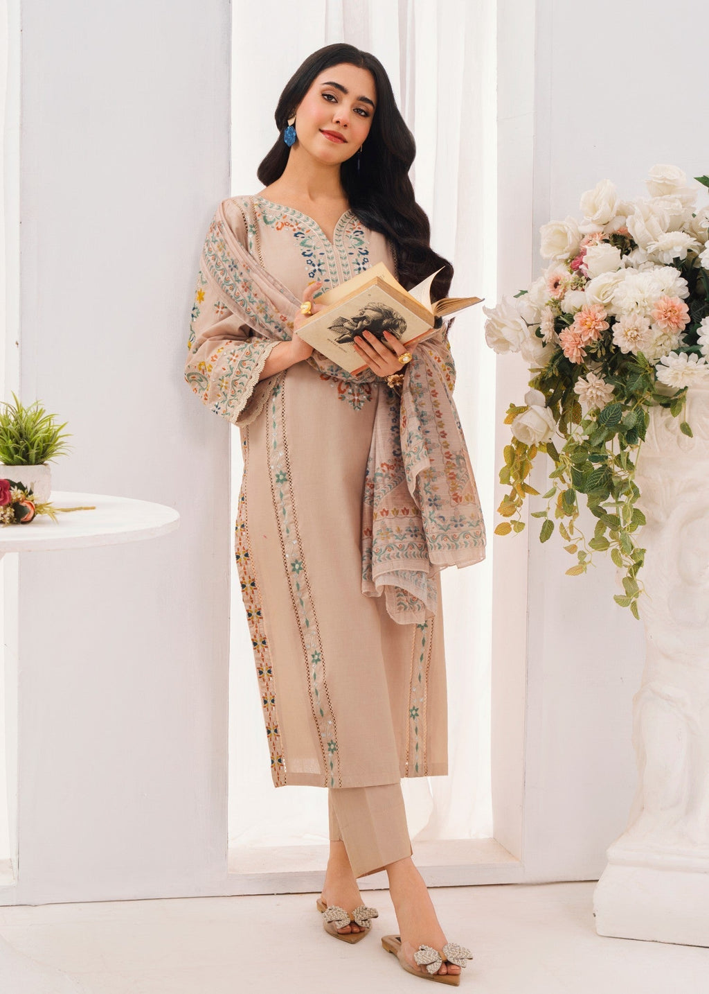 Embroidered Lawn 3-Piece Suit – Beige, Manaar Dupatta
