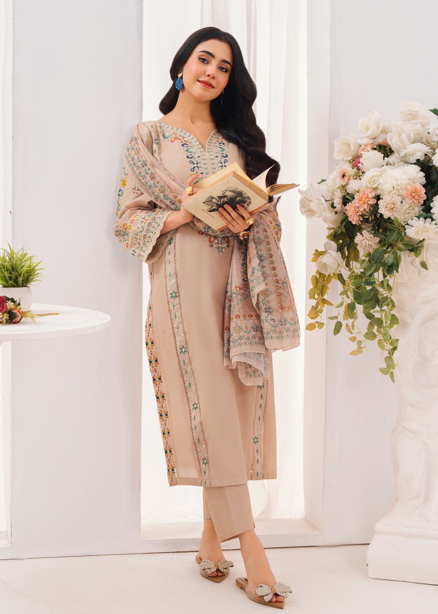 Embroidered Lawn 3-Piece Suit – Beige, Manaar Dupatta