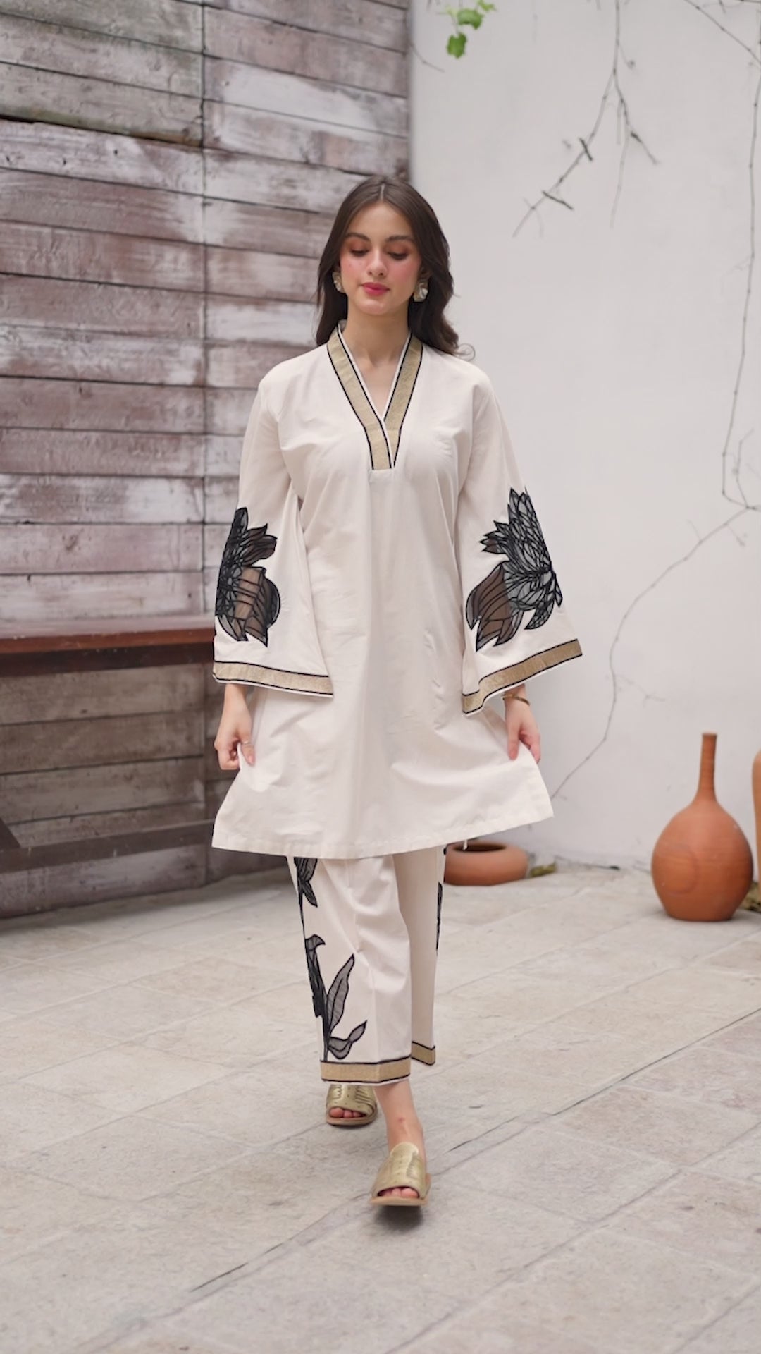 Embroidered V-Neck Lawn 2-Piece Suit – Ivory, Summer Wear