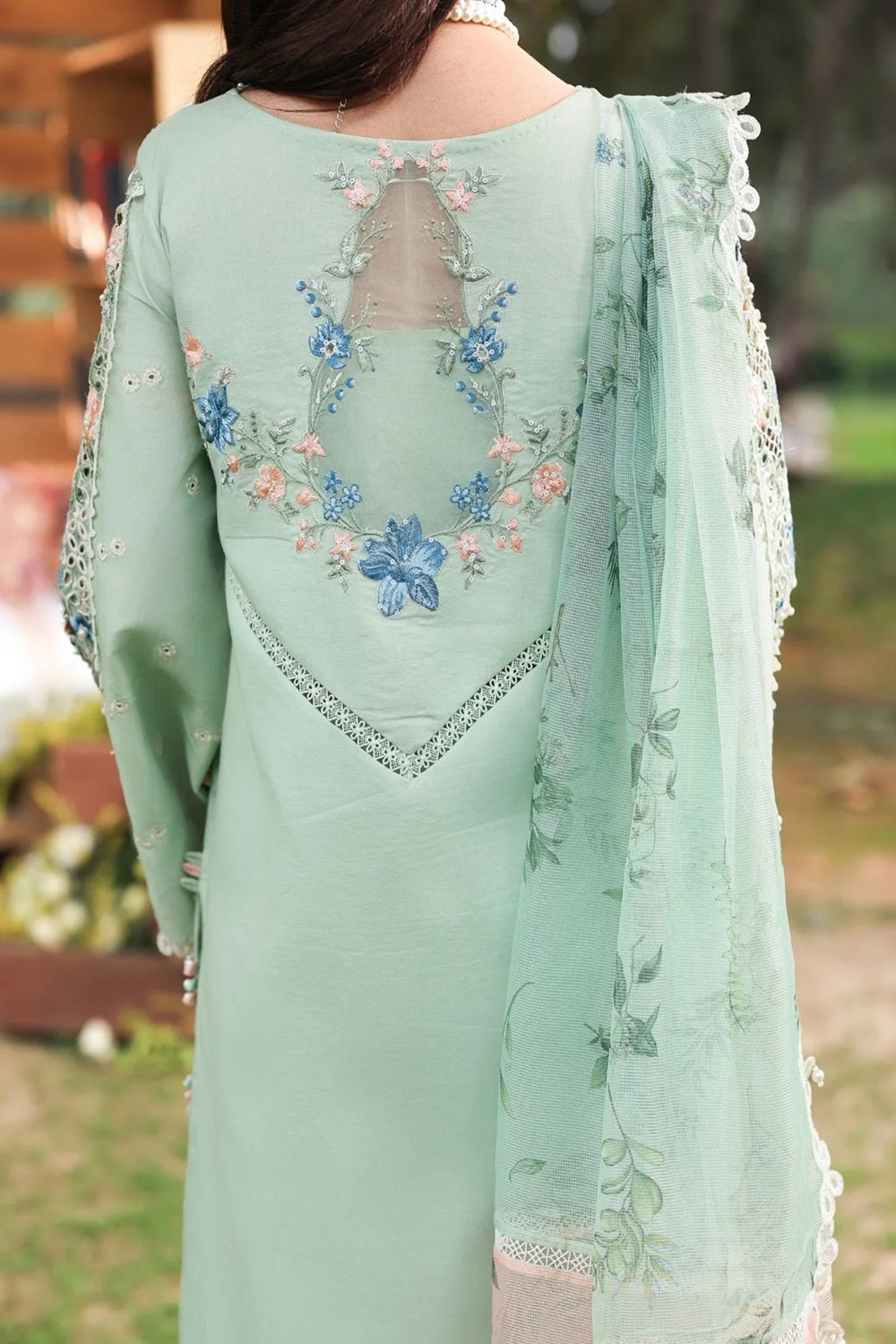 Luxury Embroidered Lawn 3PCS - NY1105